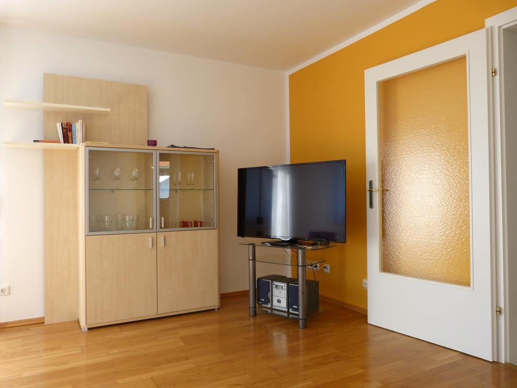 Ferienwohnung Kern Bodensdorf Room photo